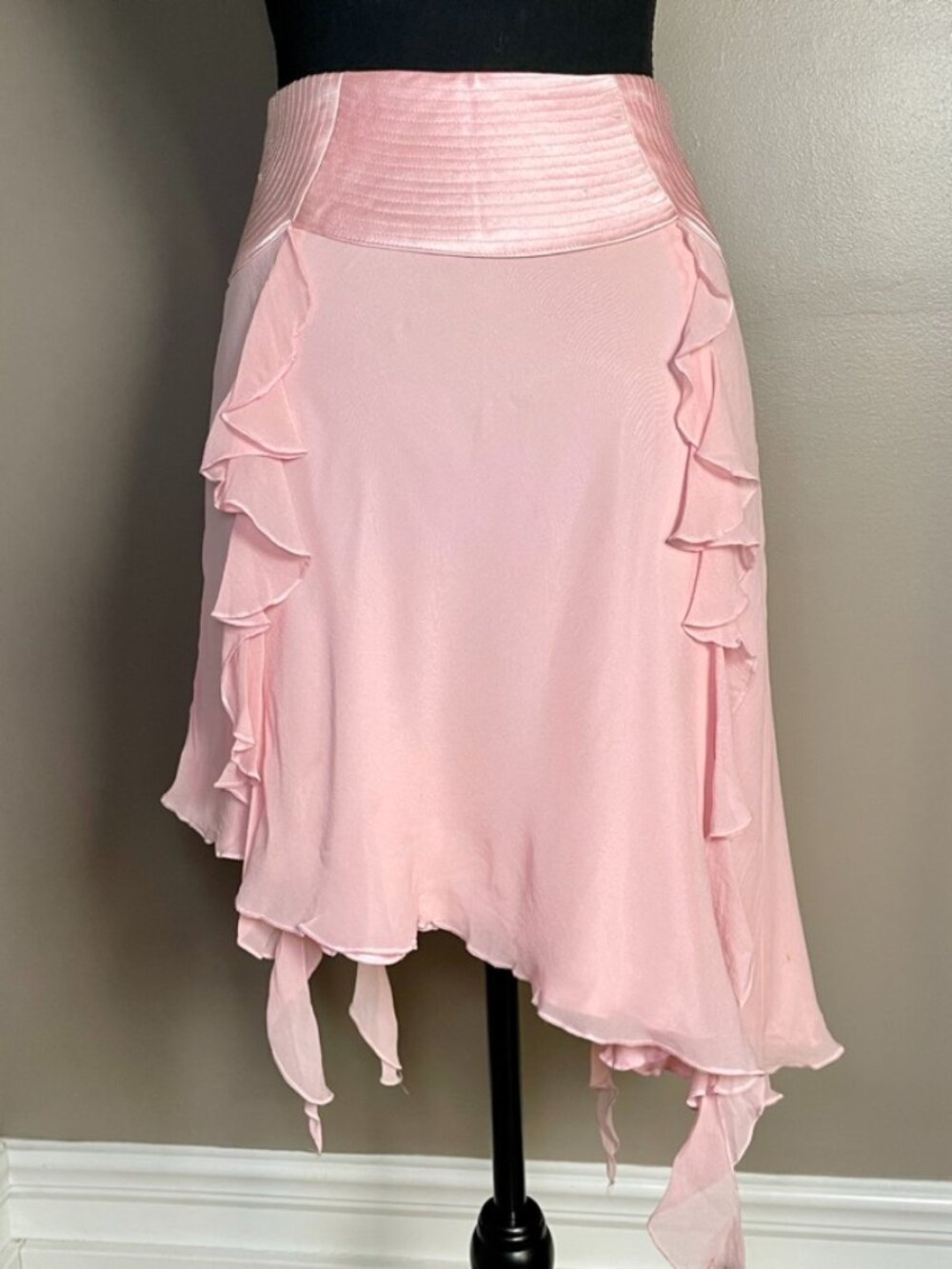 BEBE Vintage pale pink 100% silk skirt